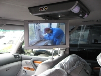 Установка Потолочный монитор NRG DCM-1020D в Lexus LX 470